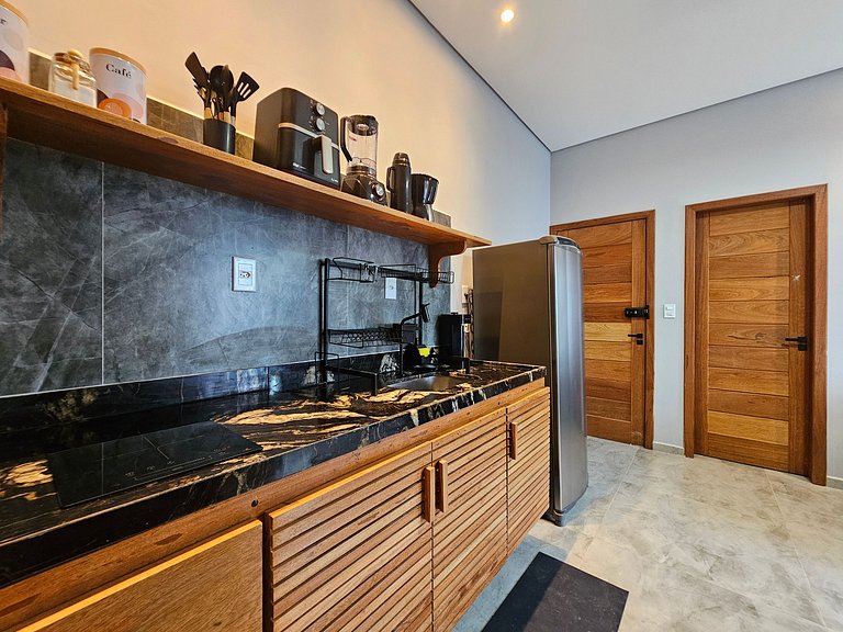 Apê Piso Superior na Concha | Ar, Wi-Fi e Cozinha