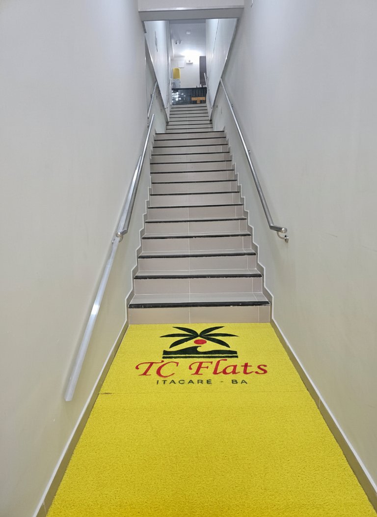 TC Flats | Varanda e Ótima Localização