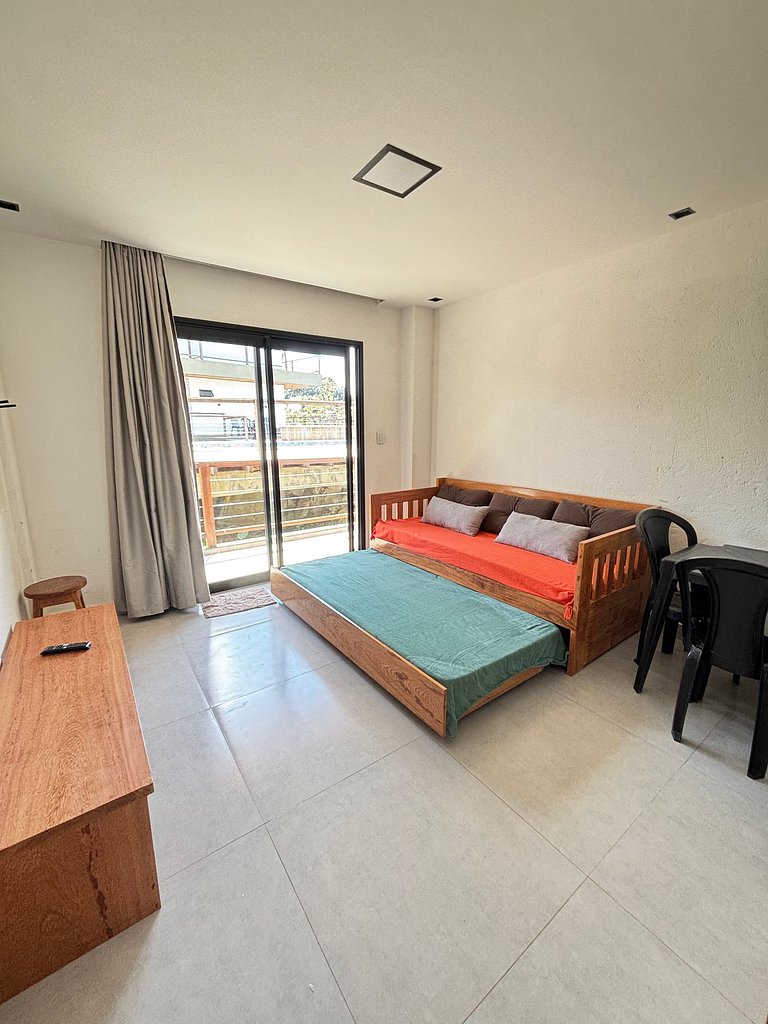 Visgo: Apartamento com dormitório, sala e piscina